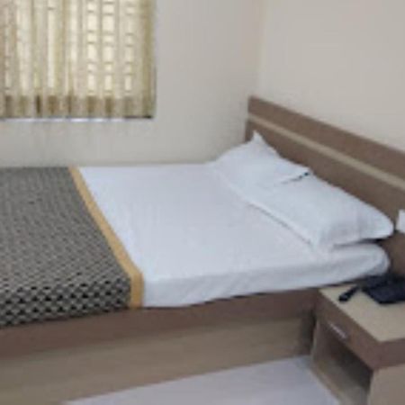 Triumph Inn 布巴内什瓦尔 外观 照片